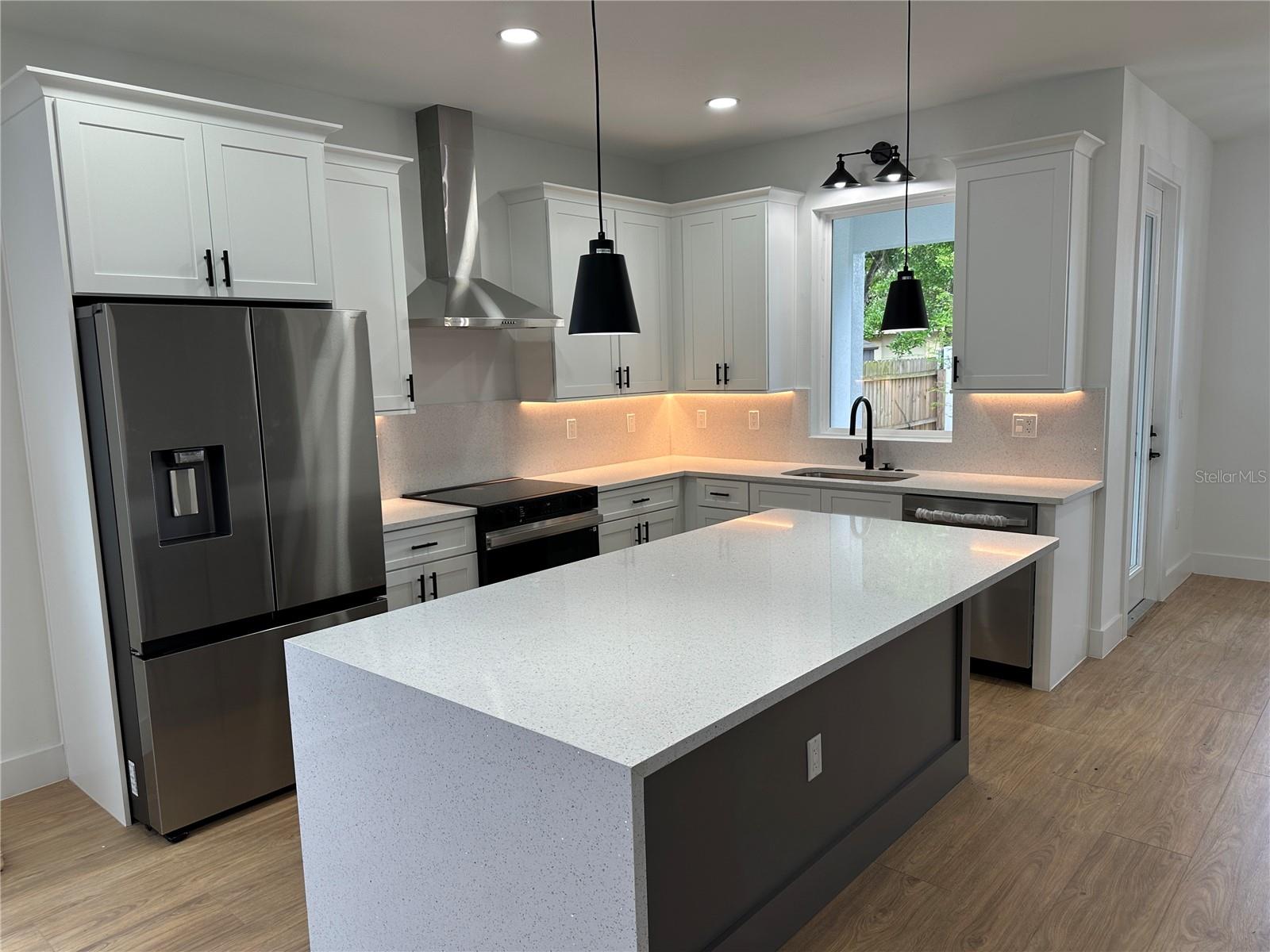 Image 4 of 16 For 1317 Harding Street