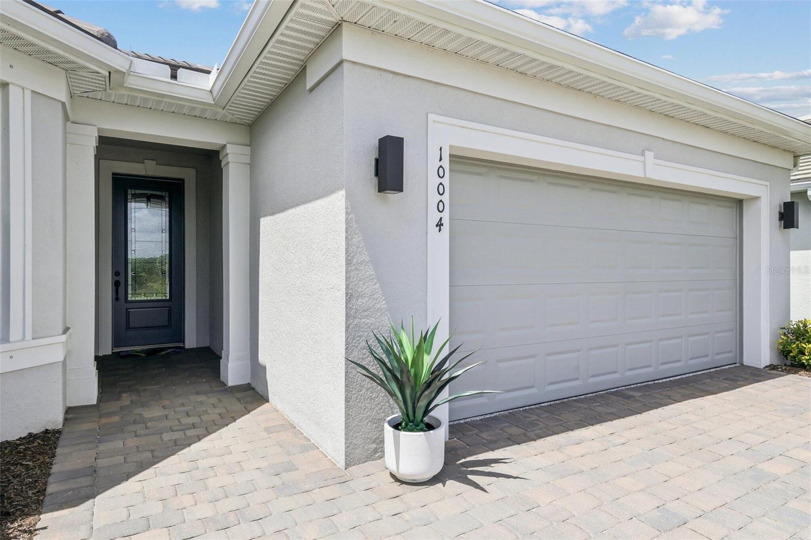 Listing photo id 0 for 10004 Coral Shore Drive