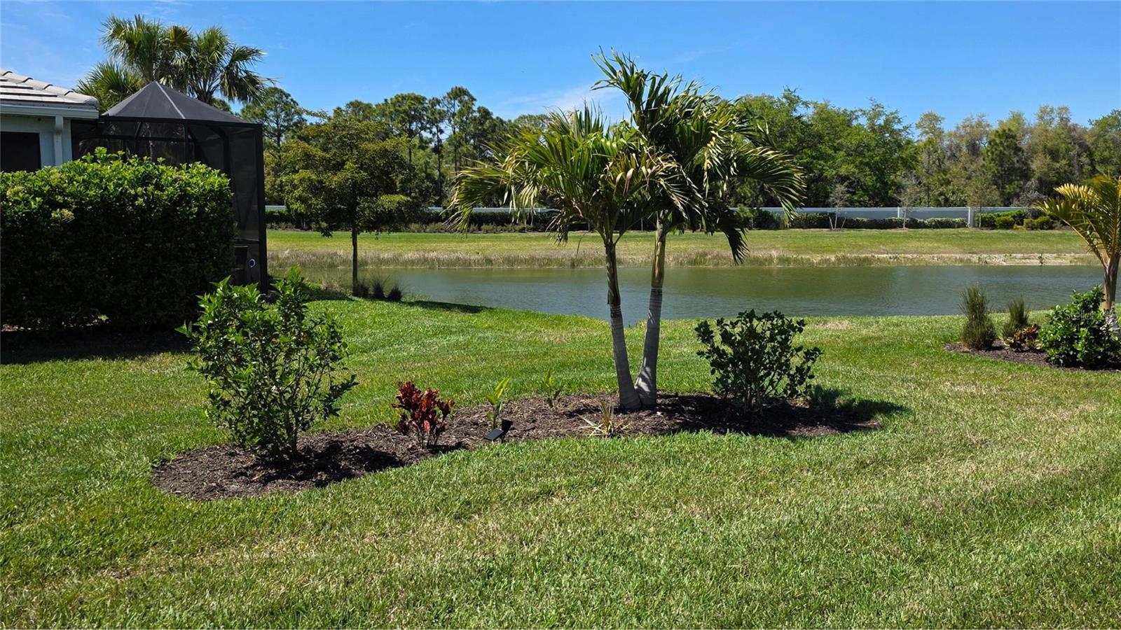 Listing photo id 25 for 10004 Coral Shore Drive