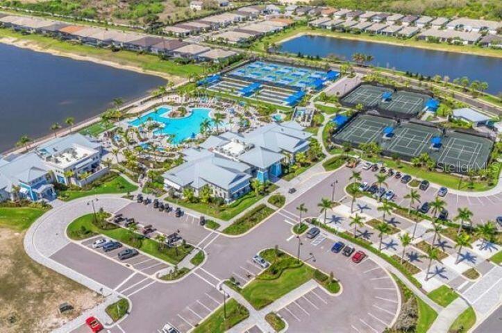 Listing photo id 31 for 10004 Coral Shore Drive