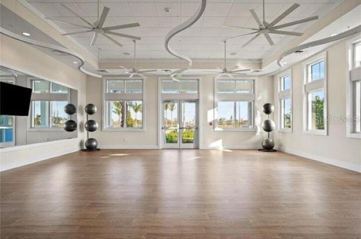 Listing photo id 35 for 10004 Coral Shore Drive