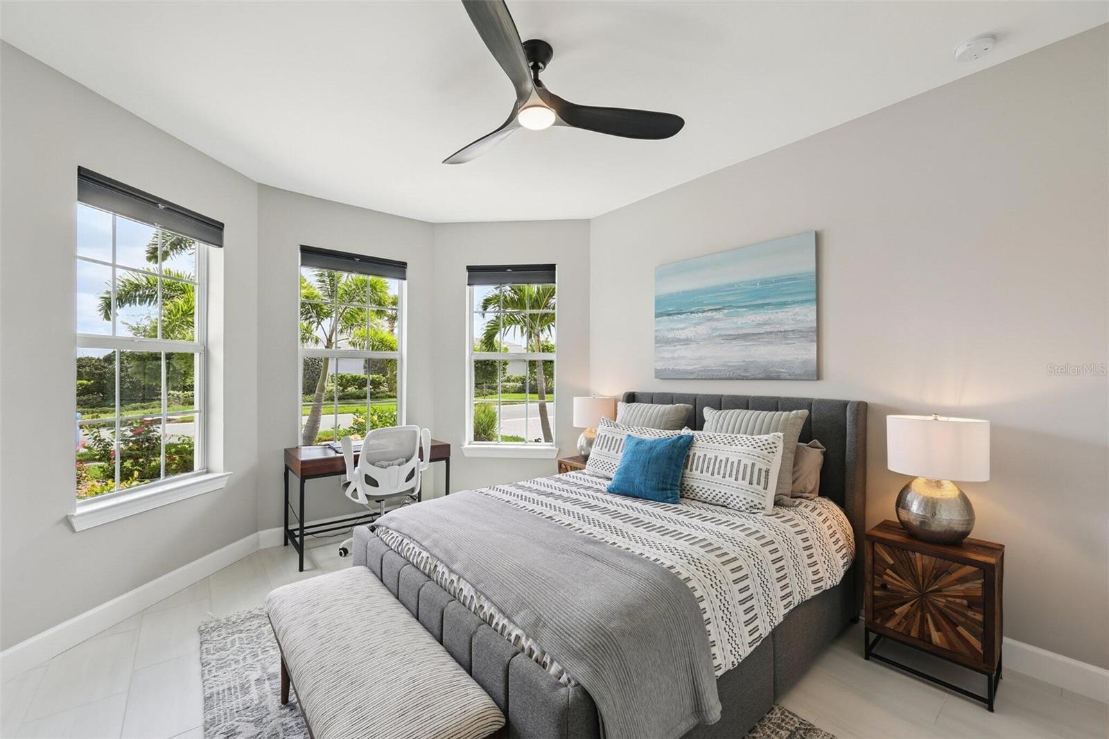 Listing photo id 2 for 10004 Coral Shore Drive