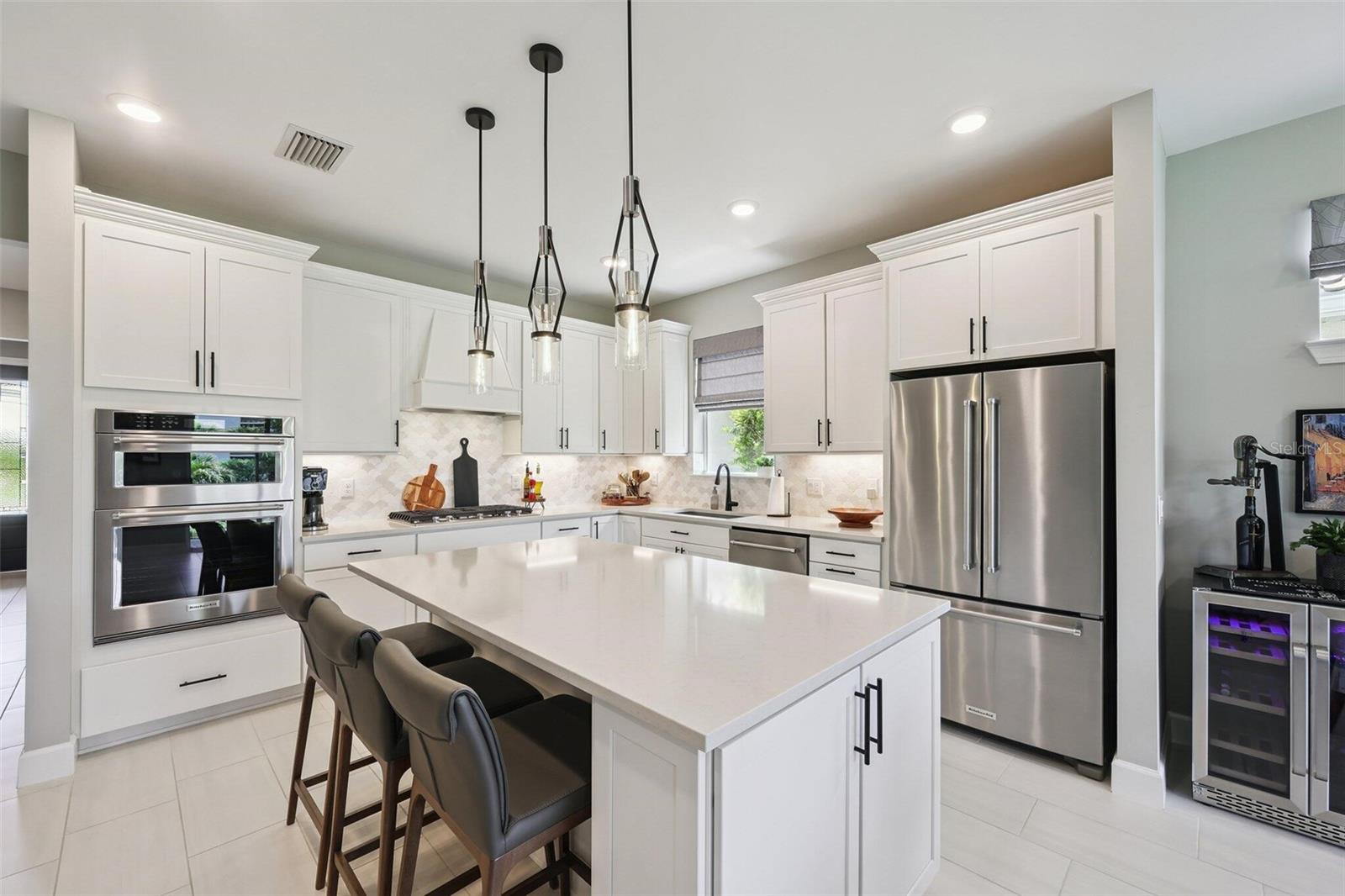 Listing photo id 7 for 10004 Coral Shore Drive