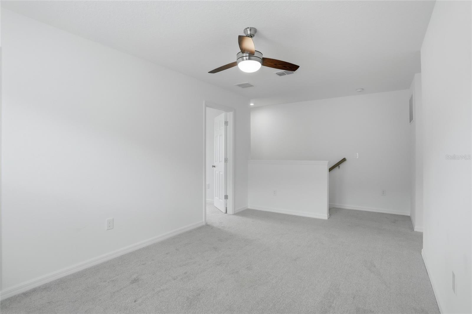 Image 17 of 35 For 16396 Prairie School Drive