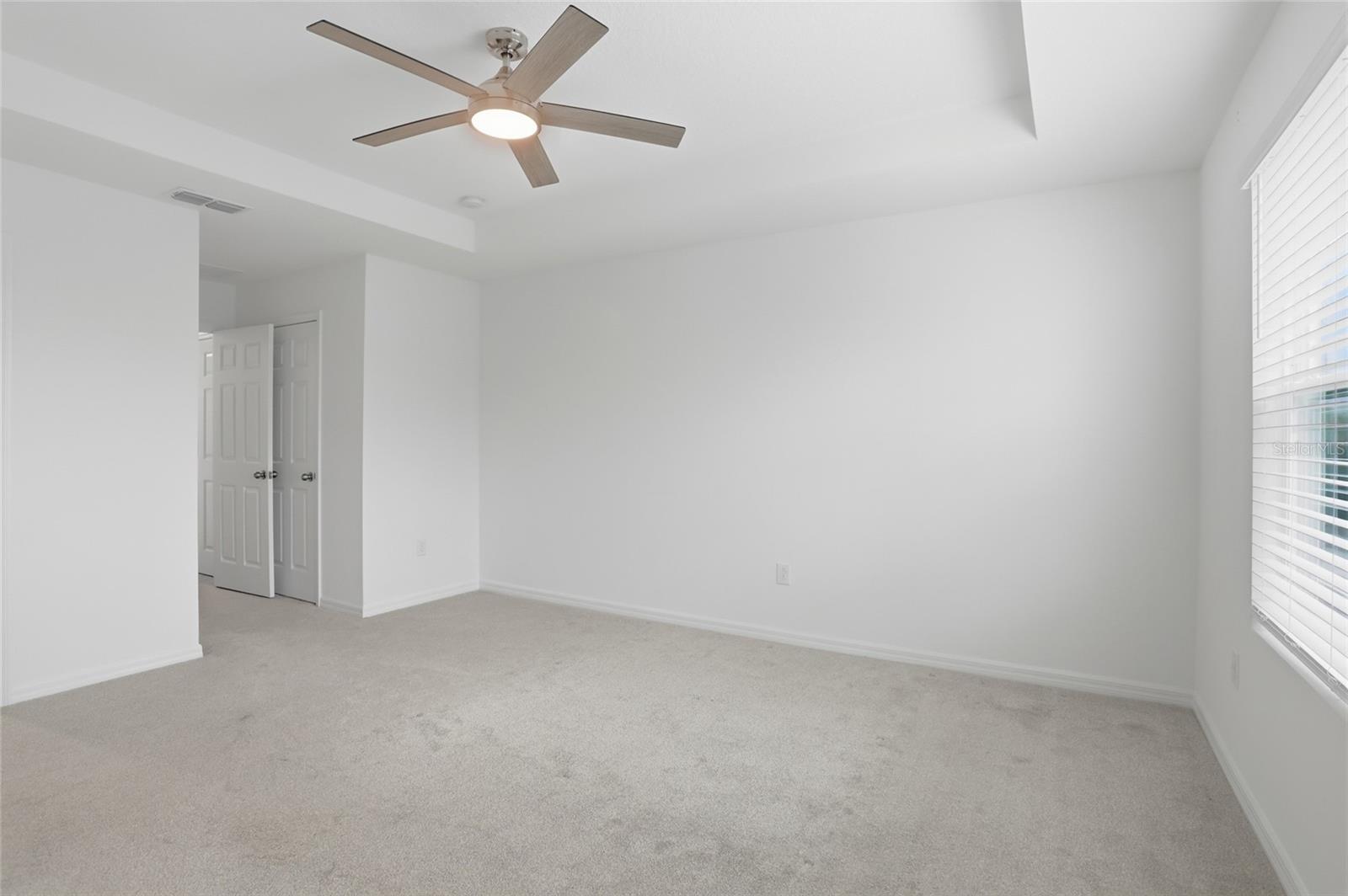 Image 23 of 35 For 16396 Prairie School Drive