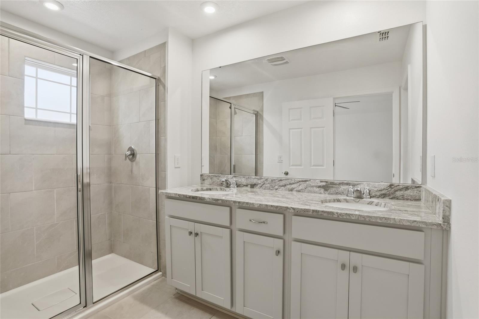 Image 25 of 35 For 16396 Prairie School Drive