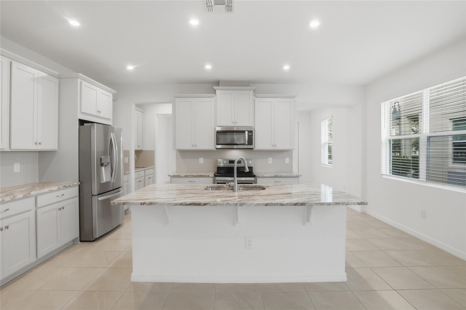 Image 8 of 35 For 16396 Prairie School Drive