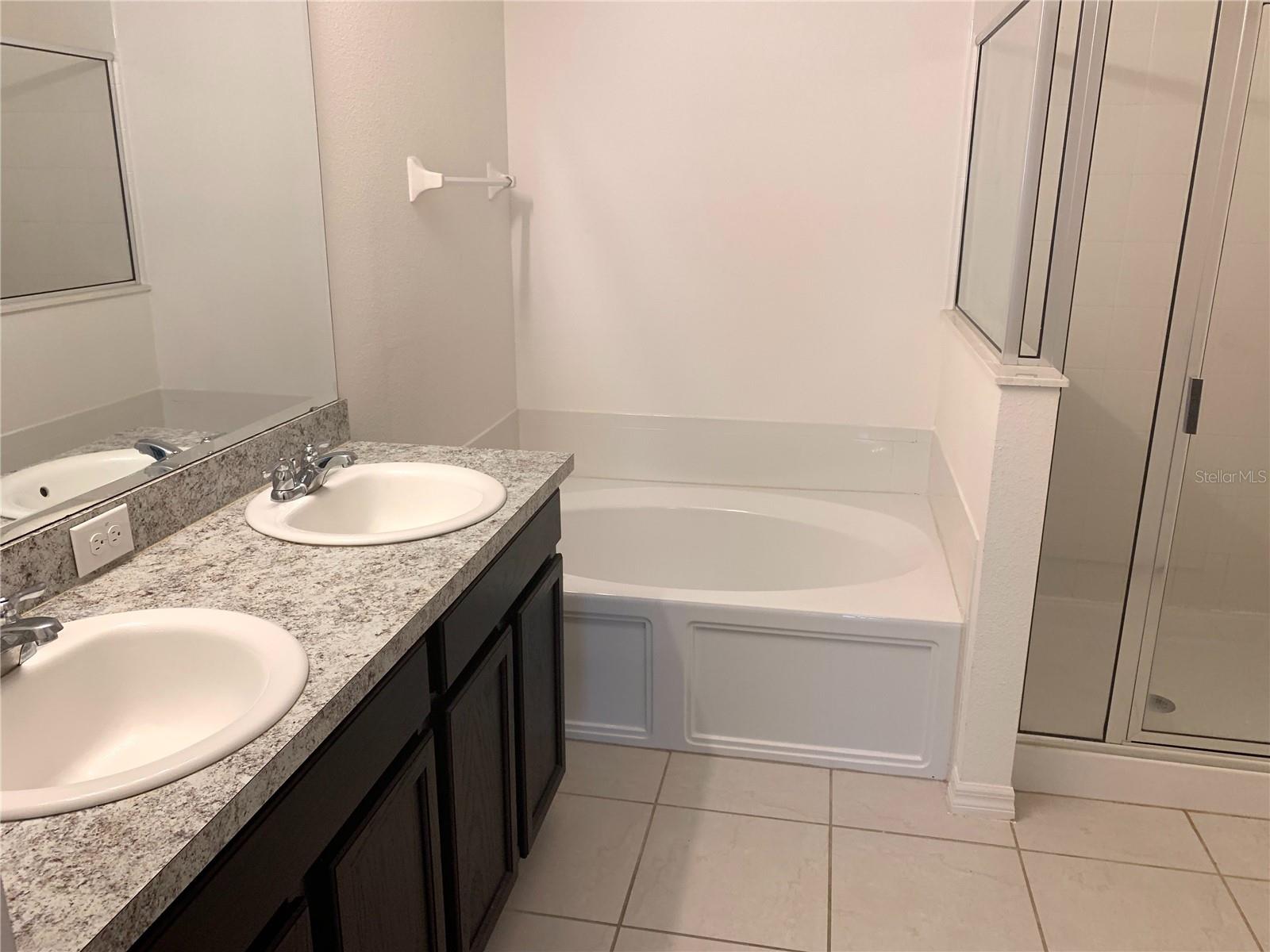 Image 15 of 17 For 4848 Rockvale Drive