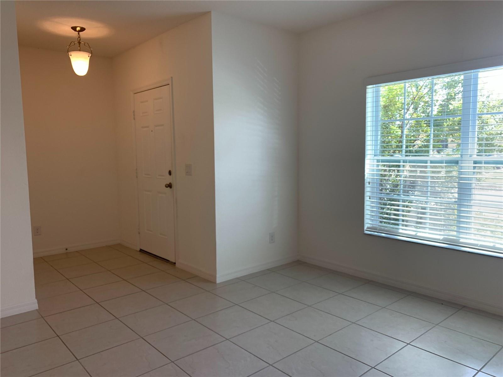 Image 3 of 17 For 4848 Rockvale Drive