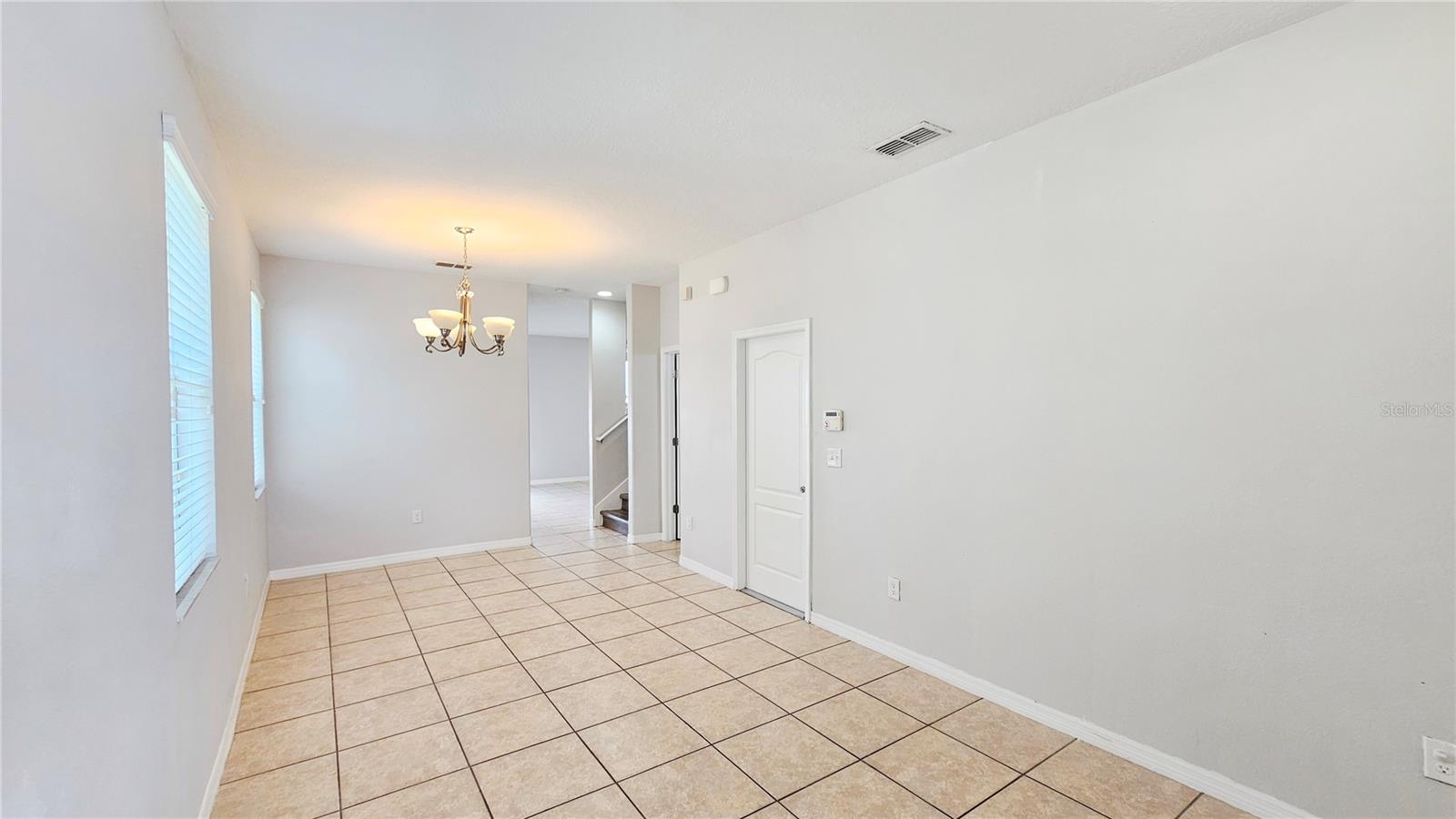 Image 6 of 36 For 10789 Savannah Landing Circle