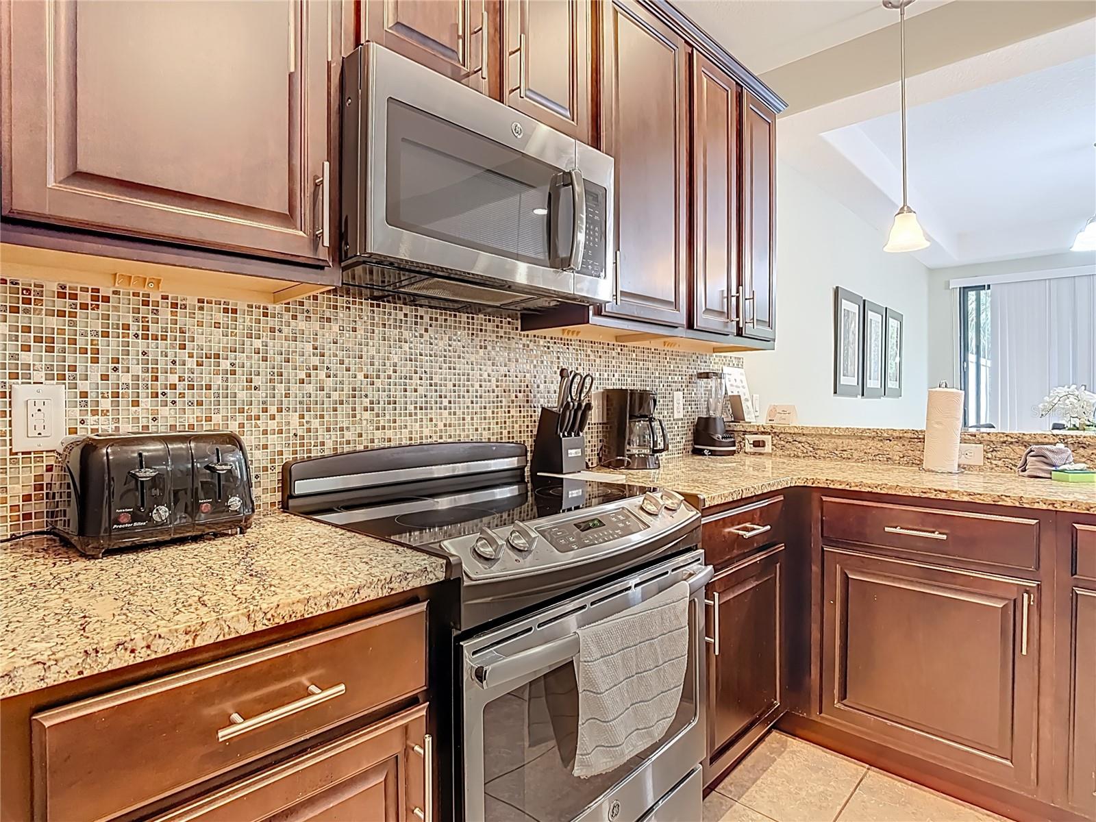 Image 12 of 63 For 8149 Roseville Boulevard