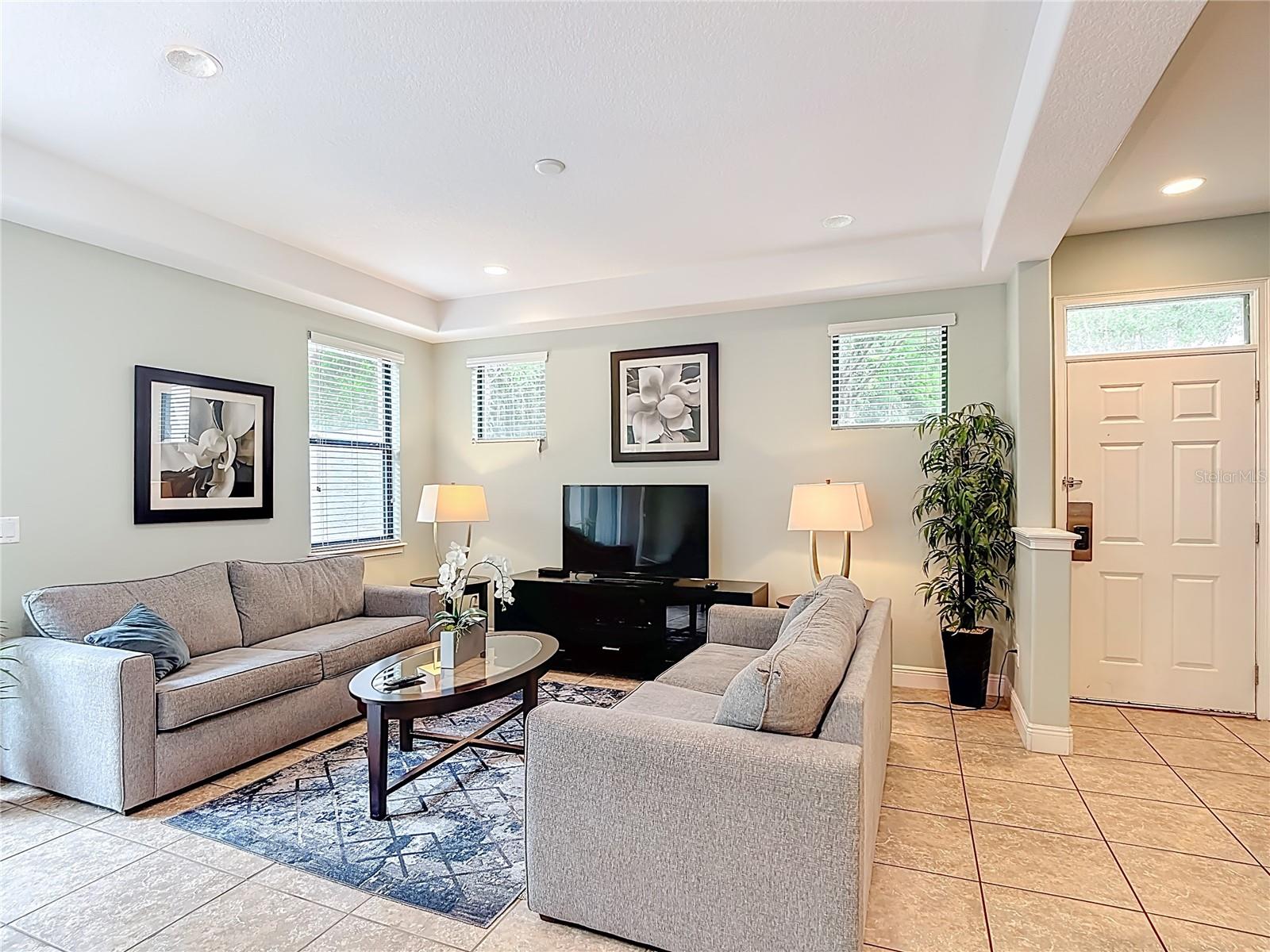 Image 7 of 63 For 8149 Roseville Boulevard