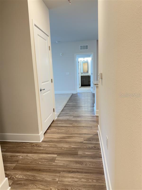 Image 18 of 22 For 541 Academy Drive 204