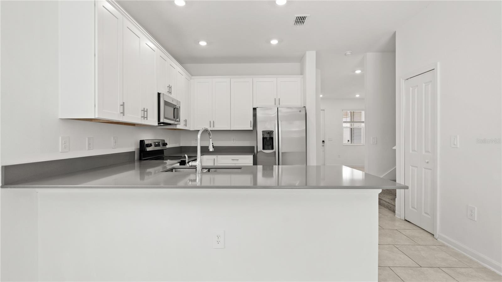 Image 10 of 42 For 7428 Stone Creek Trail