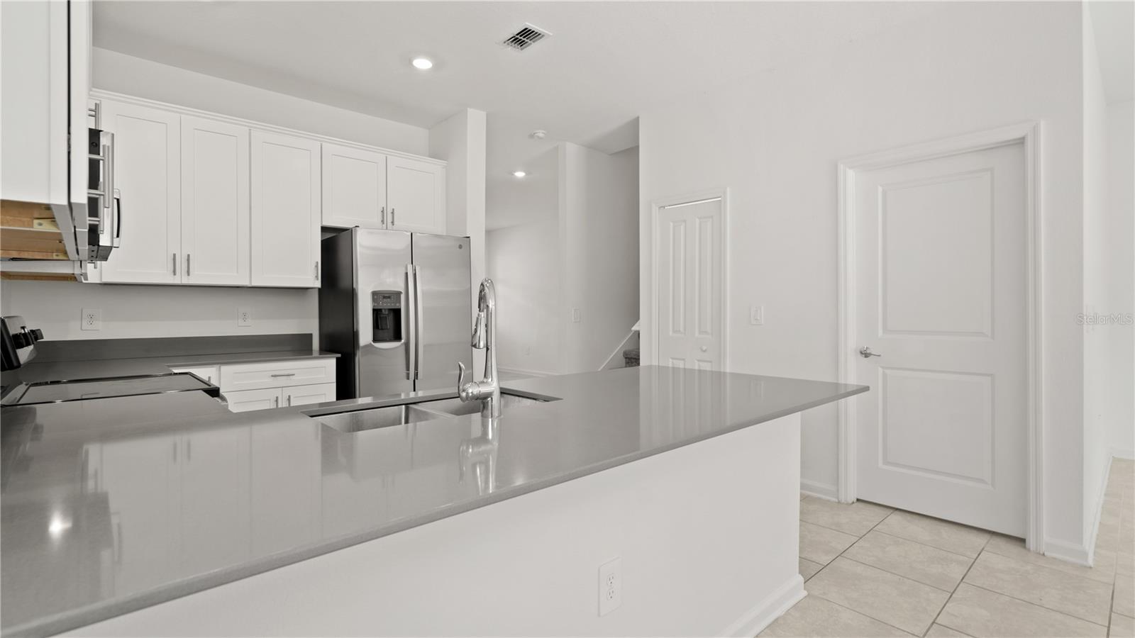 Image 11 of 42 For 7428 Stone Creek Trail