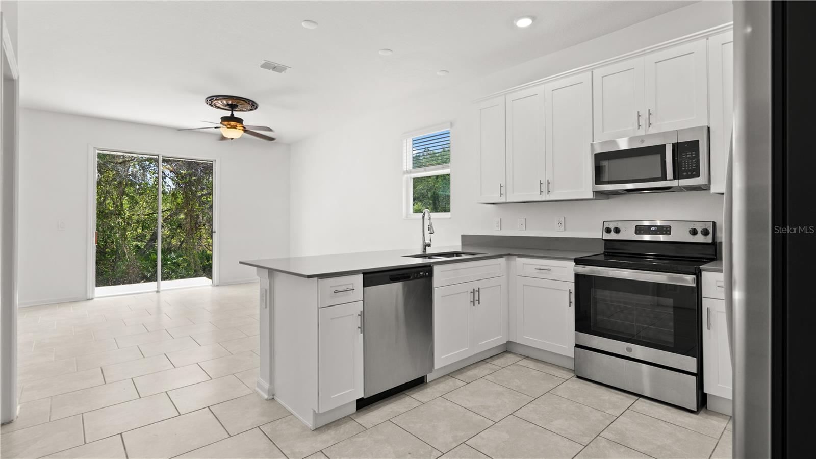 Image 8 of 42 For 7428 Stone Creek Trail