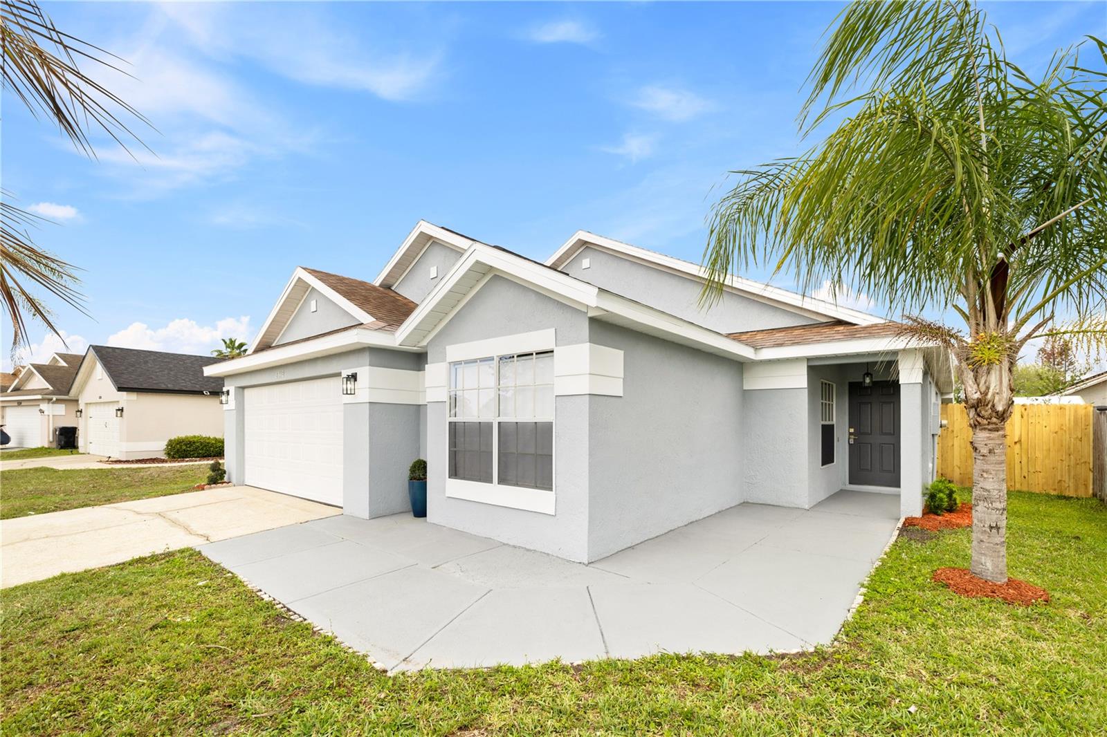 Image 2 of 40 For 8312 Fort Clinch Avenue