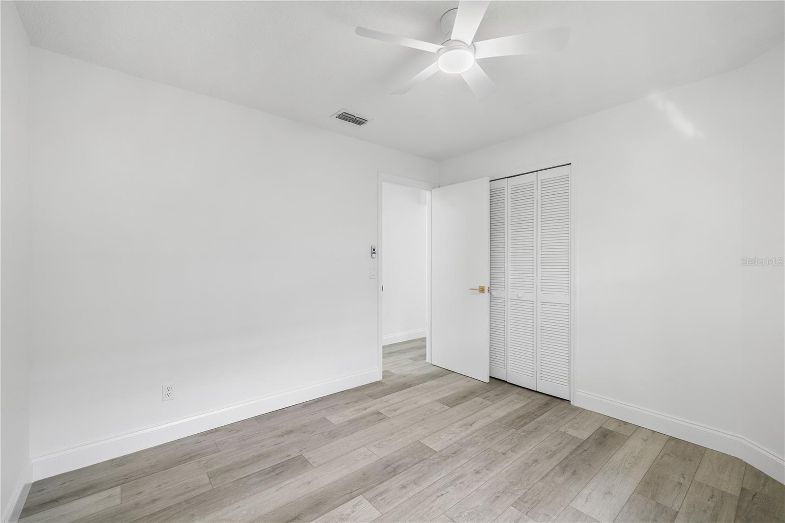 Image 25 of 40 For 8312 Fort Clinch Avenue