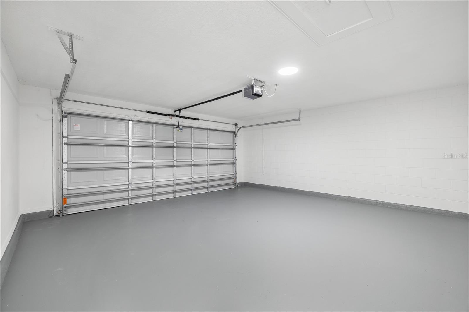 Image 29 of 40 For 8312 Fort Clinch Avenue