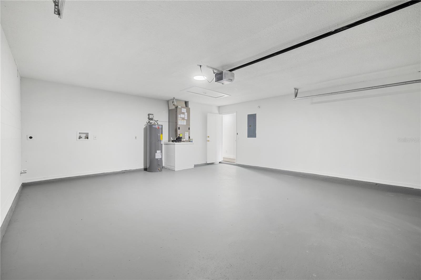 Image 30 of 40 For 8312 Fort Clinch Avenue