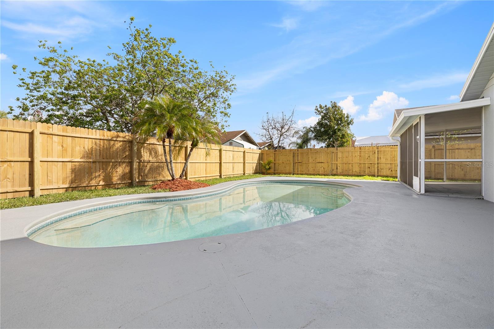 Image 36 of 40 For 8312 Fort Clinch Avenue