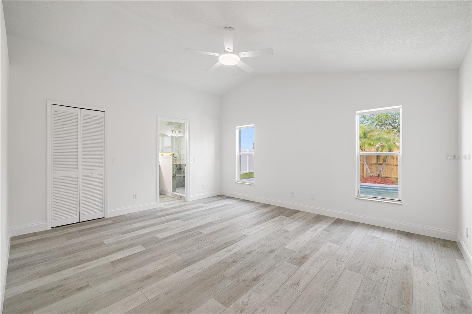 Image 9 of 40 For 8312 Fort Clinch Avenue