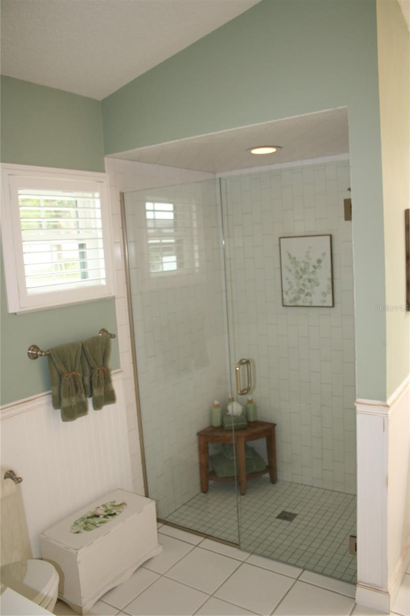 Image 32 of 36 For 136 Wood Ridge Trail