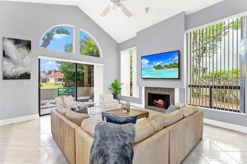 Image 4 of 16 For 1000 Winderley Place 5