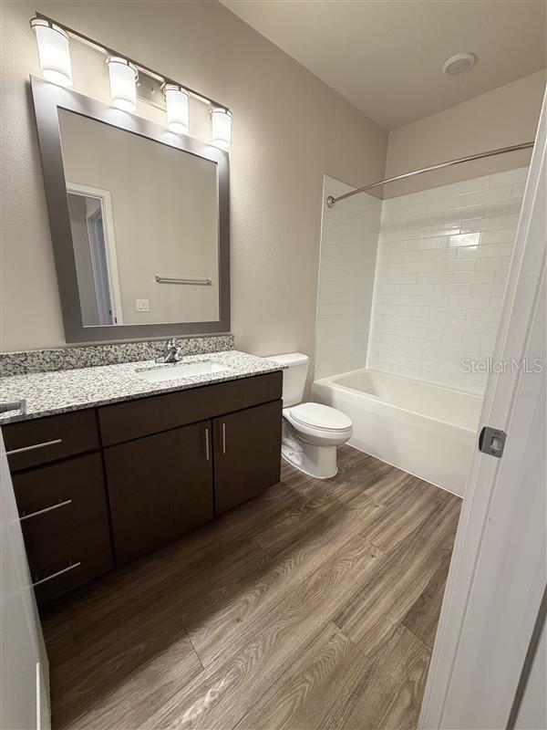 Image 5 of 19 For 570 Academy Drive 101