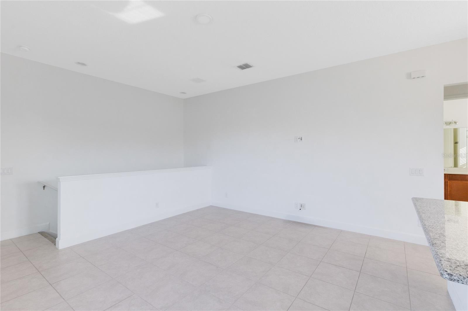 Image 5 of 19 For 8966 Lower Carrel Circle