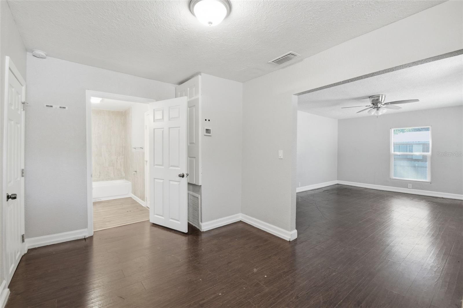 Image 16 of 38 For 1410 Waters Avenue