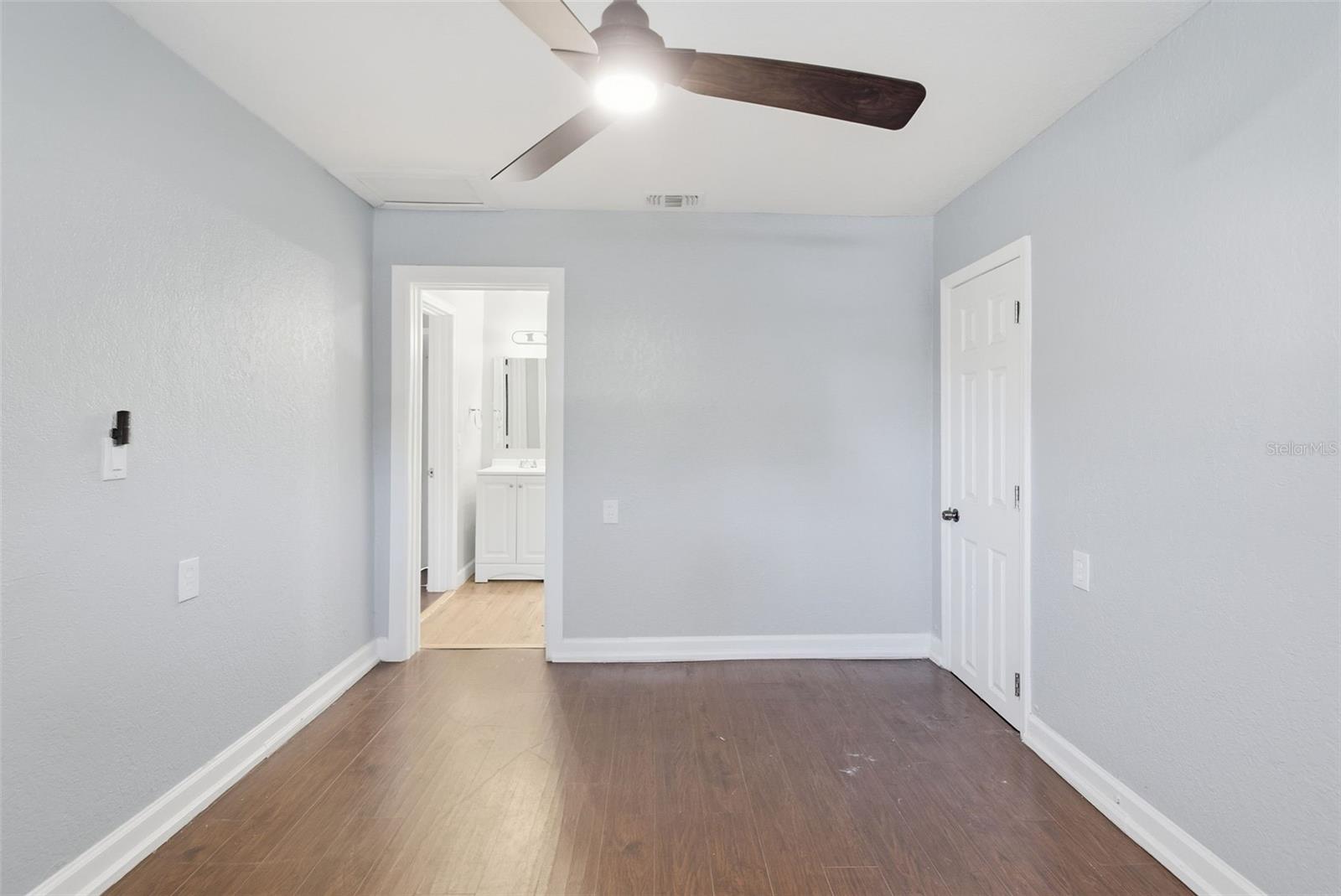 Image 17 of 38 For 1410 Waters Avenue