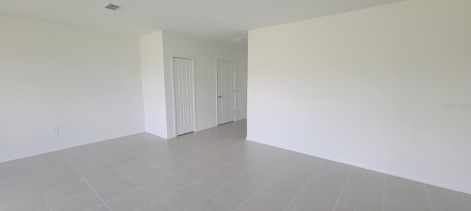 Image 11 of 27 For 3359 Alexander Dr