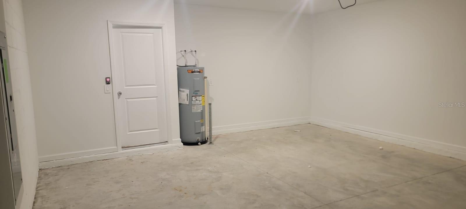 Image 6 of 27 For 3359 Alexander Dr