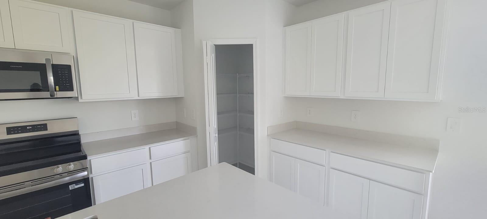 Image 9 of 27 For 3359 Alexander Dr