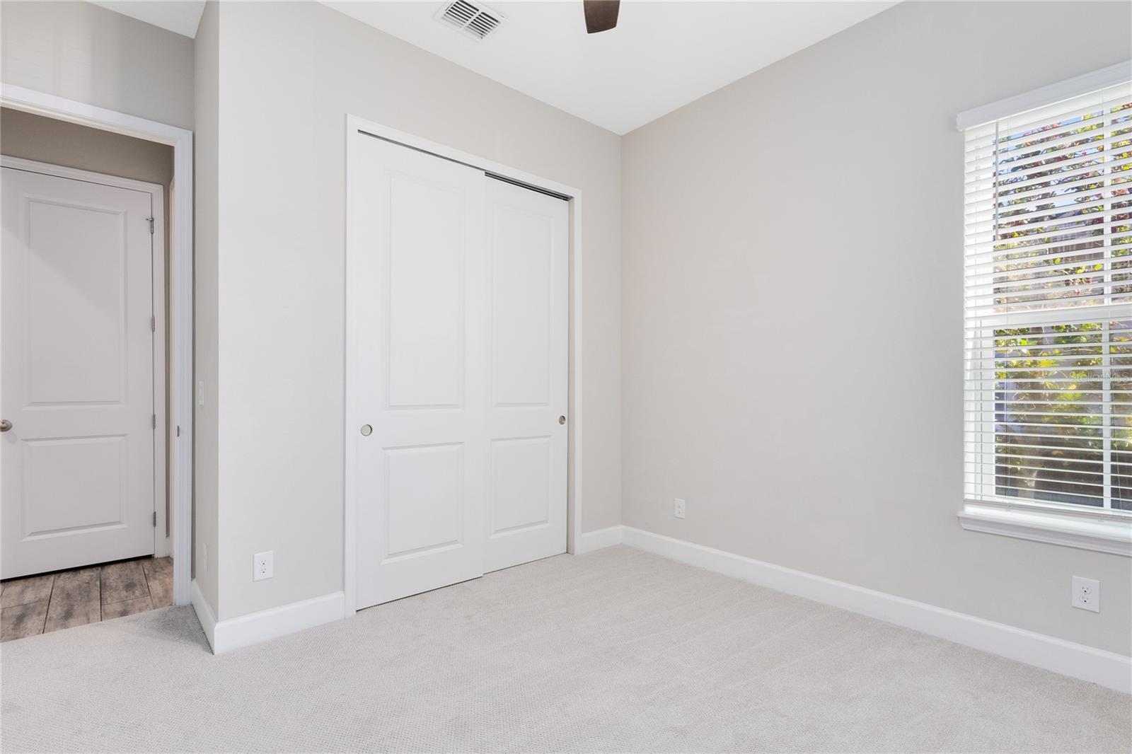 Image 10 of 39 For 8962 Lower Carrel Circle