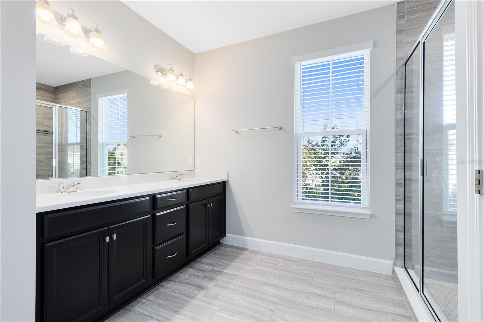 Image 16 of 39 For 8962 Lower Carrel Circle