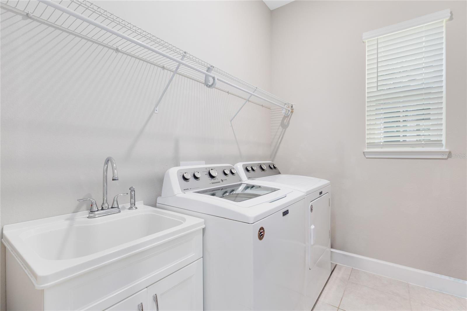 Image 22 of 39 For 8962 Lower Carrel Circle