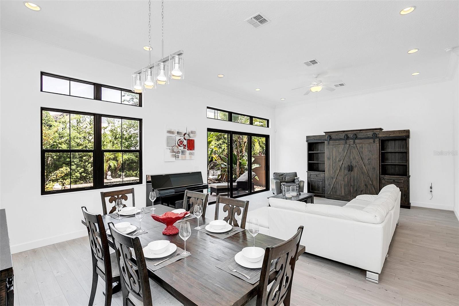 Listing photo id 16 for 8436 Via Vittoria Way