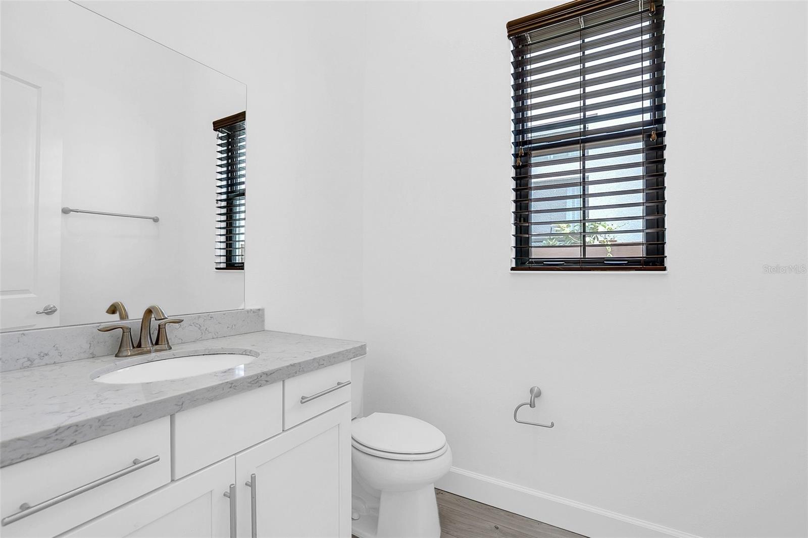 Listing photo id 17 for 8436 Via Vittoria Way