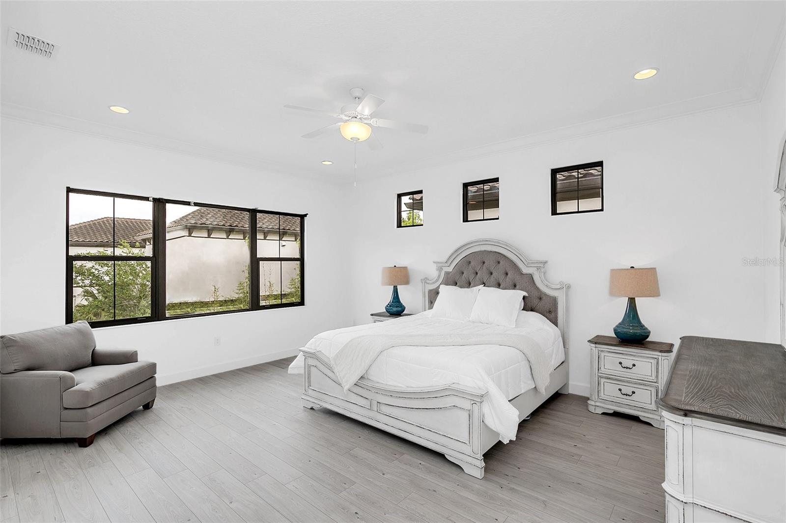 Listing photo id 18 for 8436 Via Vittoria Way