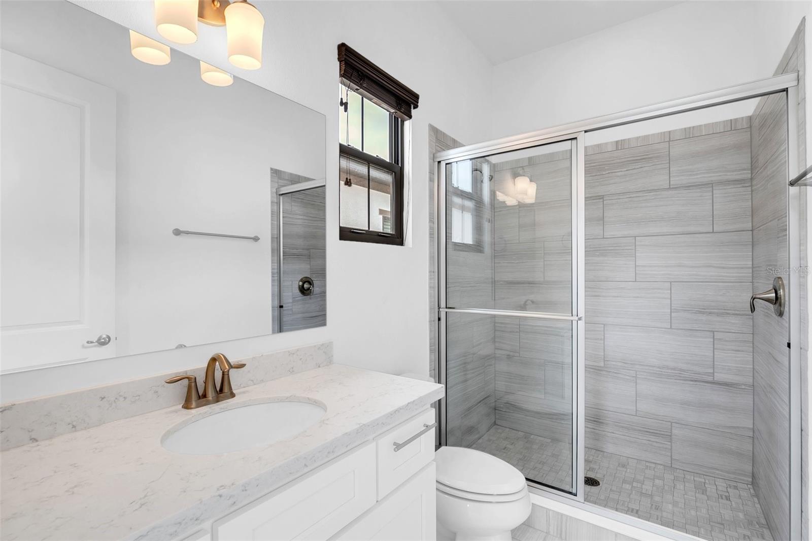 Listing photo id 27 for 8436 Via Vittoria Way