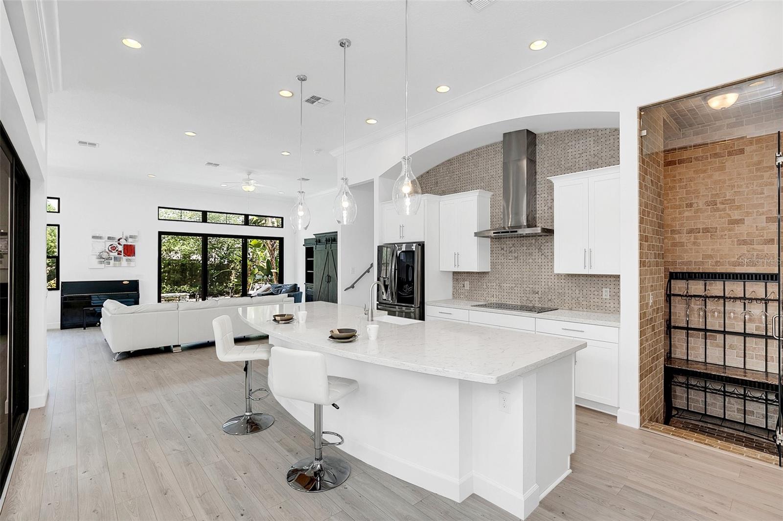 Listing photo id 4 for 8436 Via Vittoria Way