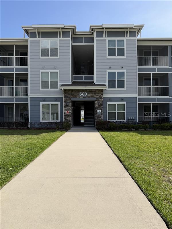 Image 10 of 21 For 560 Academy Drive 301