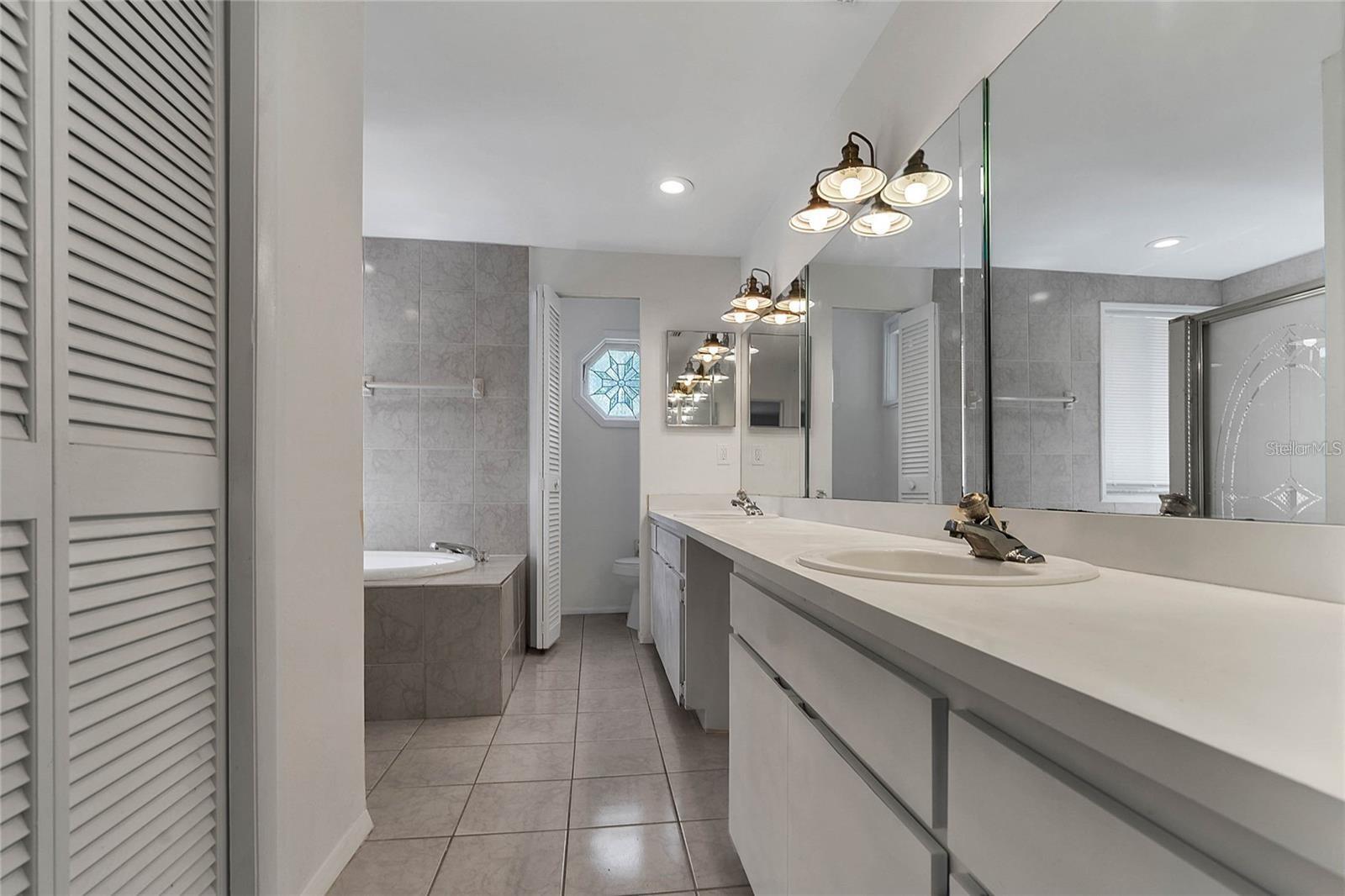 Image 15 of 21 For 5607 Spring Run Avenue