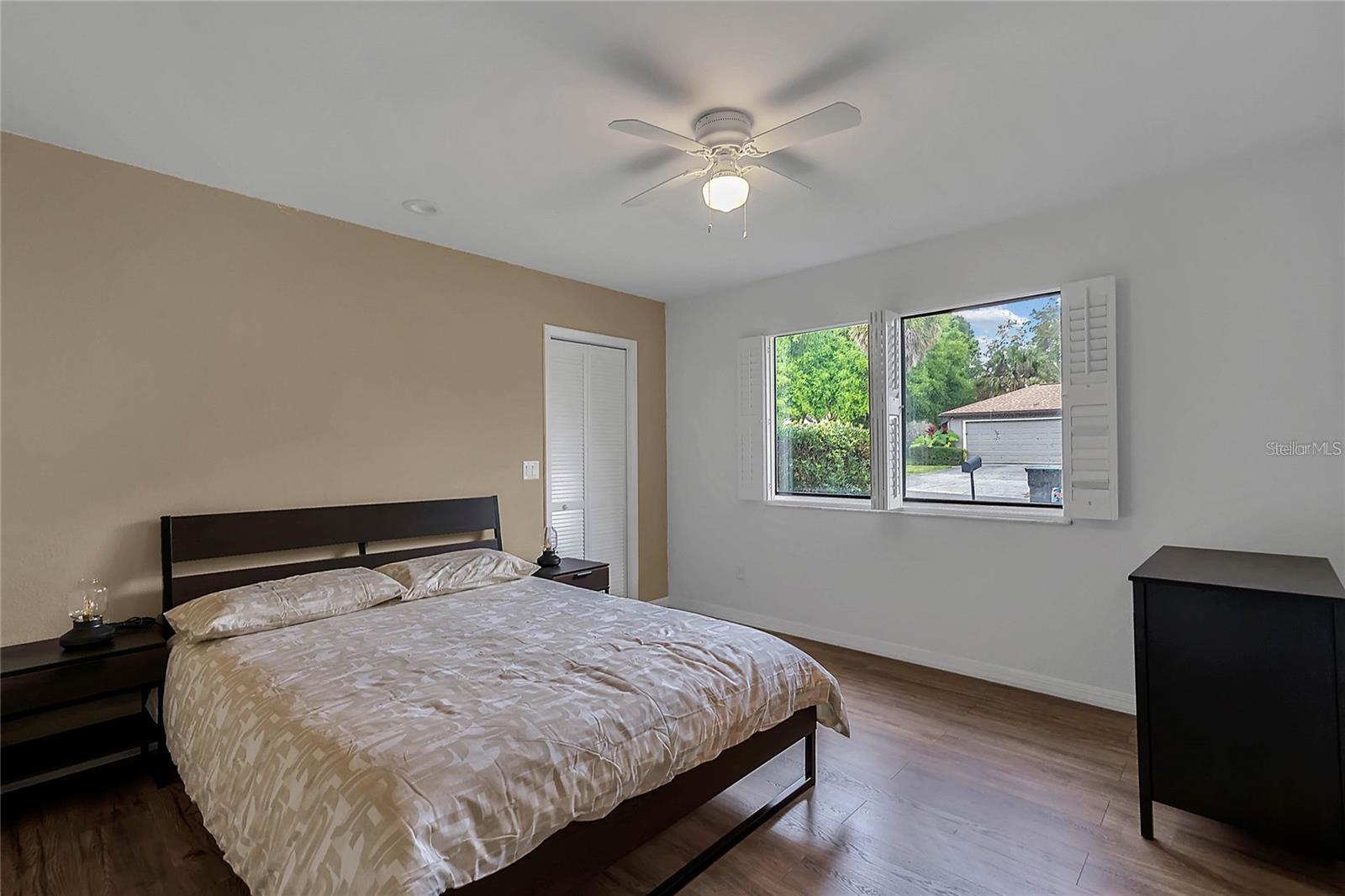 Image 16 of 21 For 5607 Spring Run Avenue