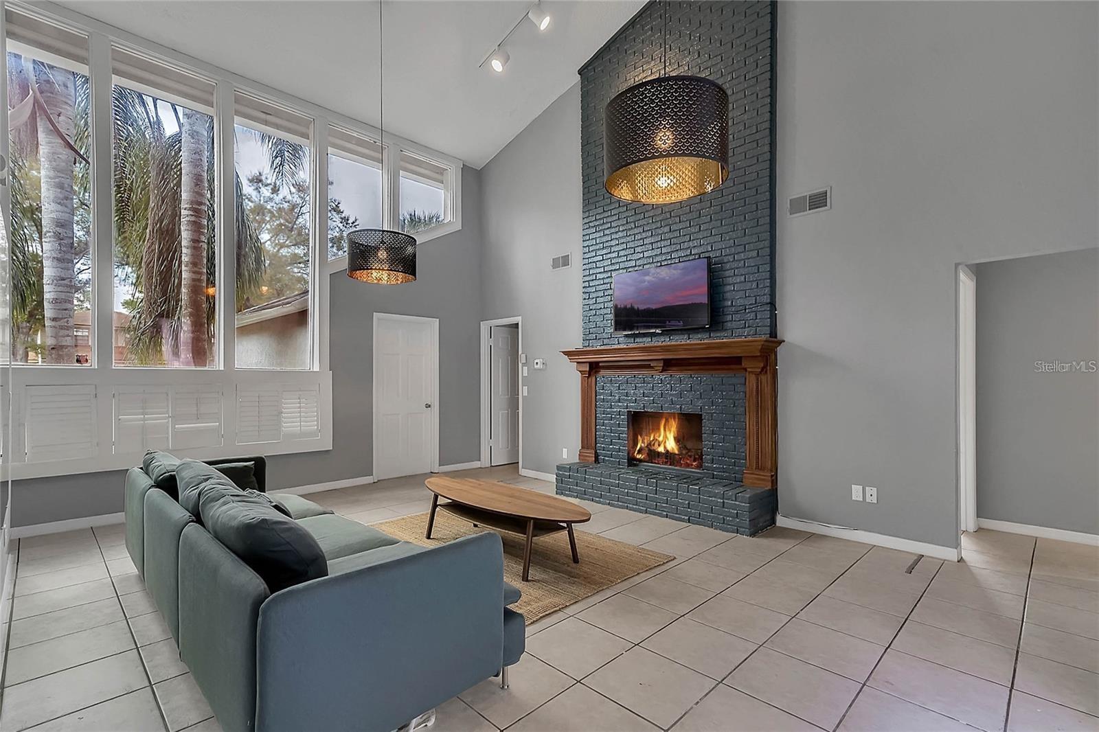 Image 5 of 21 For 5607 Spring Run Avenue