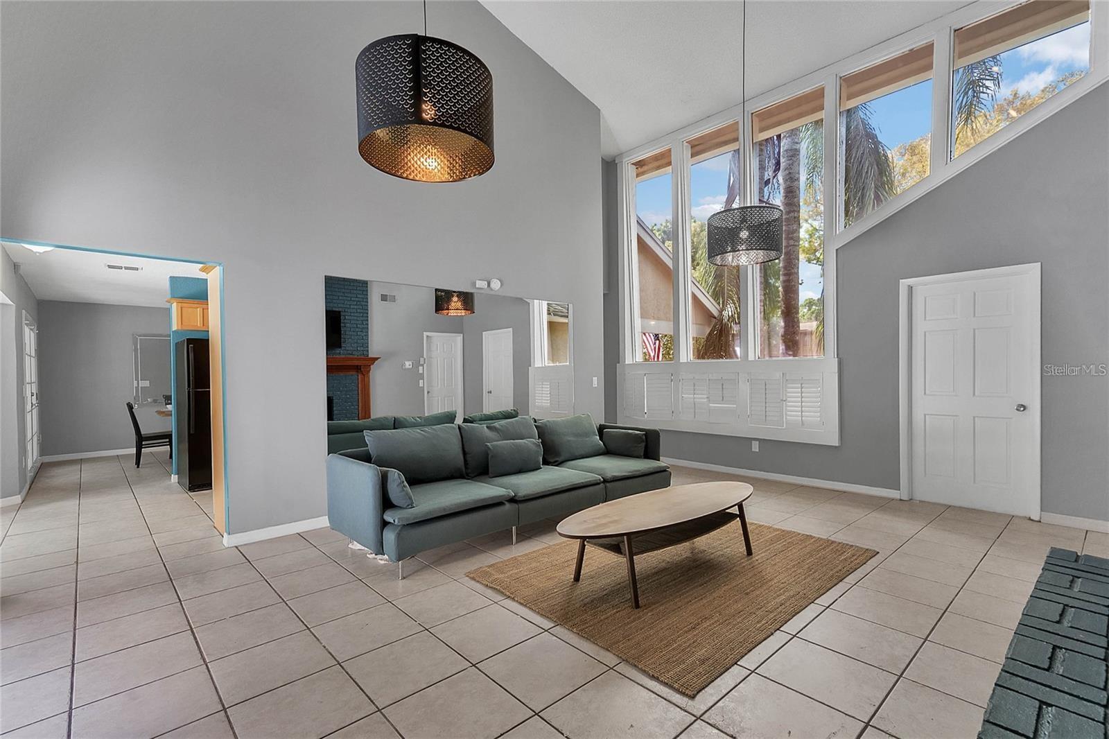 Image 7 of 21 For 5607 Spring Run Avenue