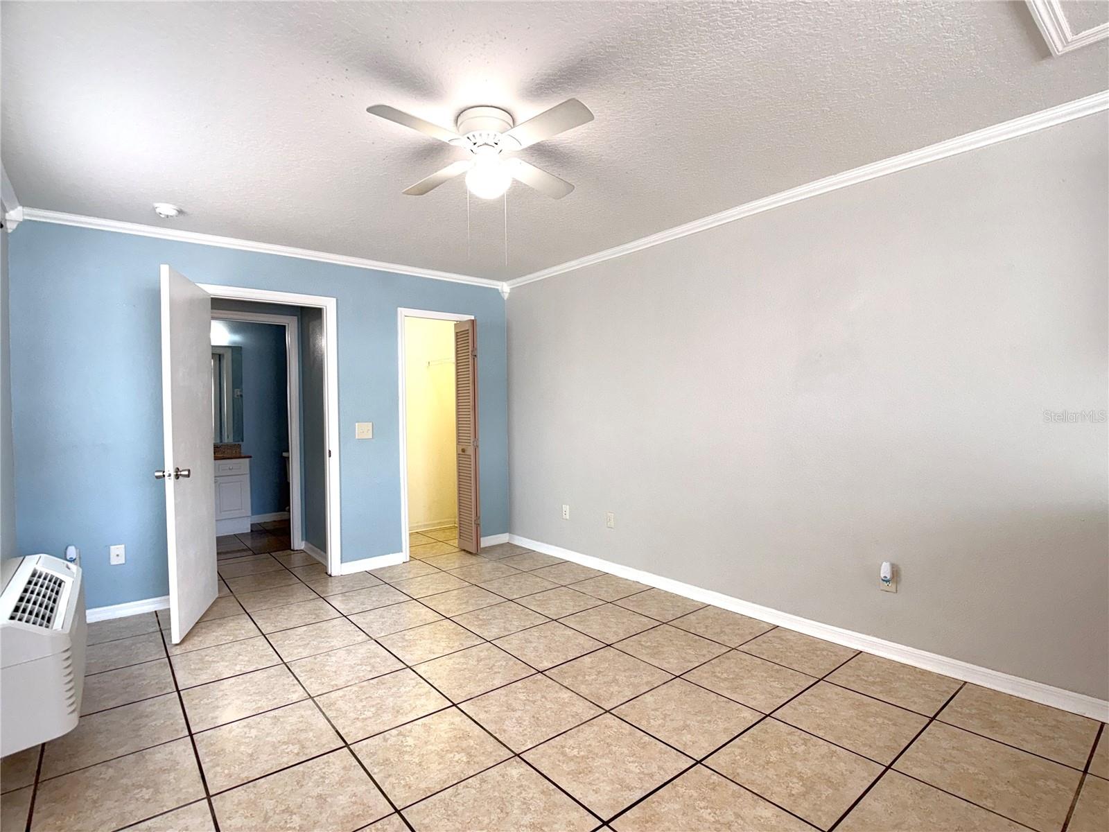 Image 7 of 17 For 133 Mango Drive Unit A