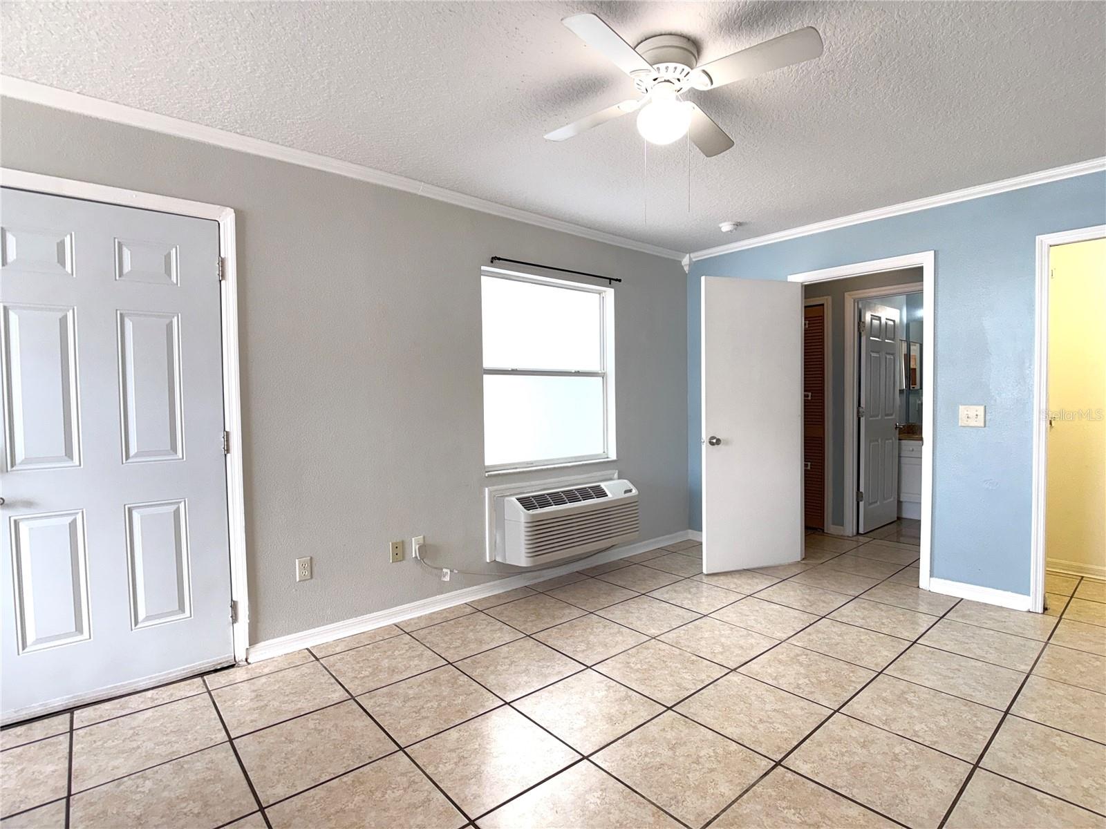 Image 8 of 17 For 133 Mango Drive Unit A